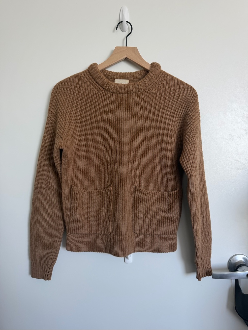 Wilfred Ribbed Crewneck Sweater in Camel Brown XS